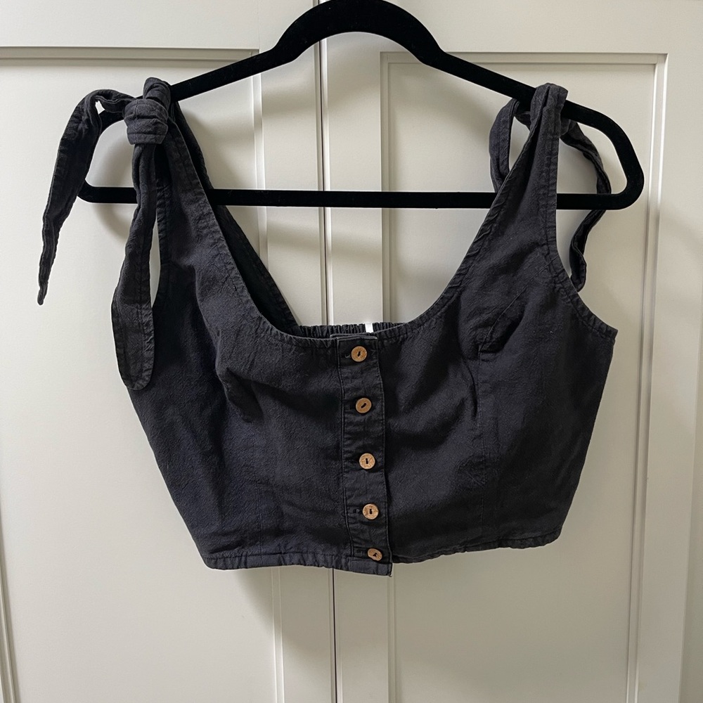 Free People tie shoulder crop. Size Small